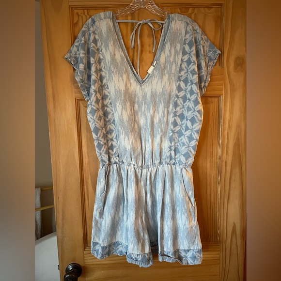 GAP Pants - GAP Blue Patterned Romper